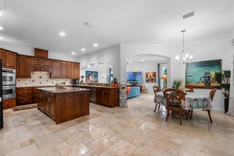 House in Windermere, Florida 6 bedrooms, 590.39 sq.m. № 1915907 - photo 19