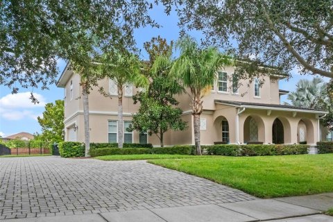 House in Windermere, Florida 6 bedrooms, 590.39 sq.m. № 1915907 - photo 2