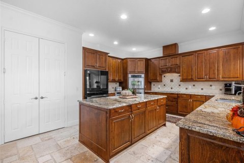 House in Windermere, Florida 6 bedrooms, 590.39 sq.m. № 1915907 - photo 23