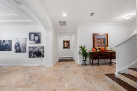 House in Windermere, Florida 6 bedrooms, 590.39 sq.m. № 1915907 - photo 18