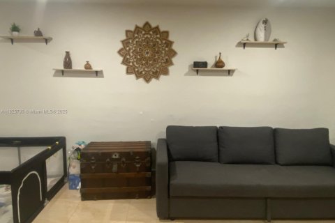 Copropriété à vendre à Miami, Floride: 2 chambres, 103.68 m2 № 1794017 - photo 4