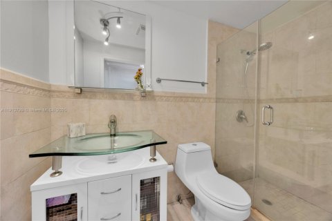 Immobilier commercial à vendre à Miami, Floride: 188.59 m2 № 1968494 - photo 22