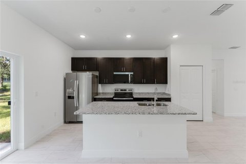 Casa en alquiler en Citrus Springs, Florida, 4 dormitorios, 146.79 m2 № 1853896 - foto 11