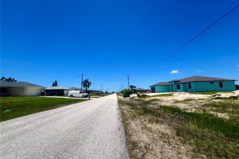 Terreno en venta en Cape Coral, Florida № 1243509 - foto 4