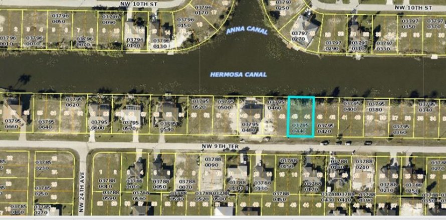 Terreno en Cape Coral, Florida № 1243509