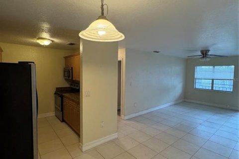 Condominio en alquiler en Tampa, Florida, 1 dormitorio, 59.83 m2 № 1825324 - foto 4