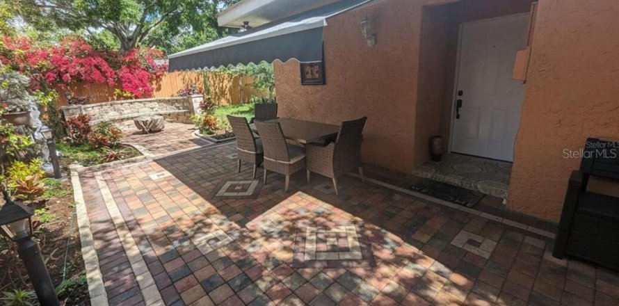 Villa ou maison à Dunedin, Floride 1 chambre, 67.35 m2 № 2138547