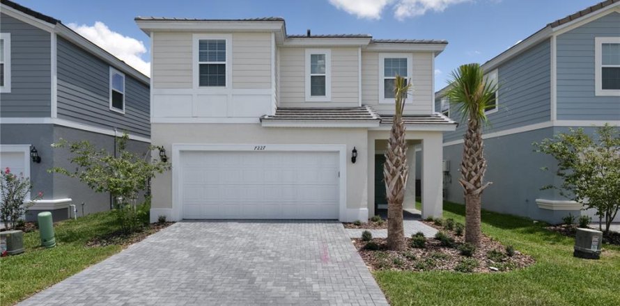Villa ou maison à Davenport, Floride 7 chambres, 304.81 m2 № 2387379