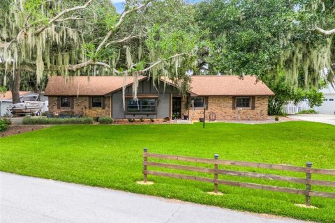Casa en venta en Tavares, Florida, 3 dormitorios, 157.66 m2 № 2387548 - foto 4