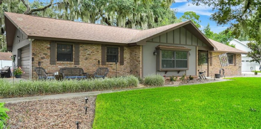 Casa en Tavares, Florida 3 dormitorios, 157.66 m2 № 2387548