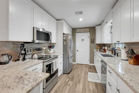 Casa en venta en Tavares, Florida, 3 dormitorios, 157.66 m2 № 2387548 - foto 21