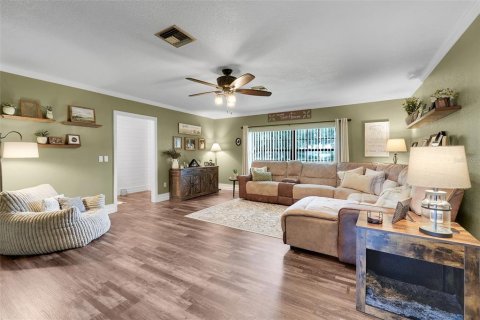 Casa en venta en Tavares, Florida, 3 dormitorios, 157.66 m2 № 2387548 - foto 13