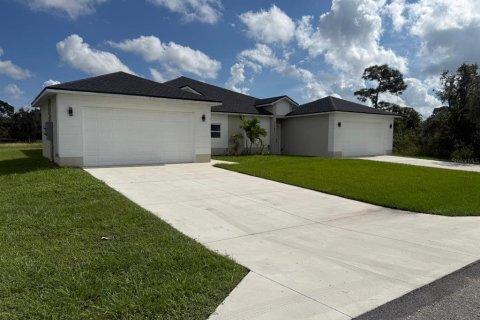 Commercial property in Sebring, Florida 6 bedrooms, 308.81 sq.m. № 2418865 - photo 3