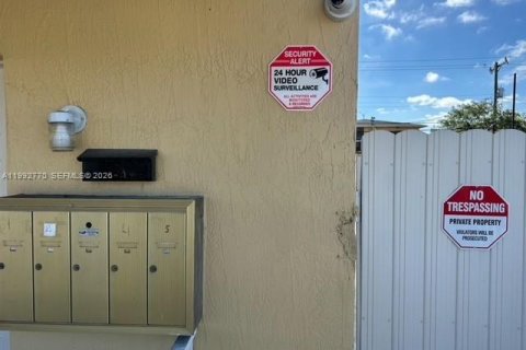 Снять в аренду виллу или дом в Хайалиа, Флорида 1 спальня, № 2055449 - фото 19