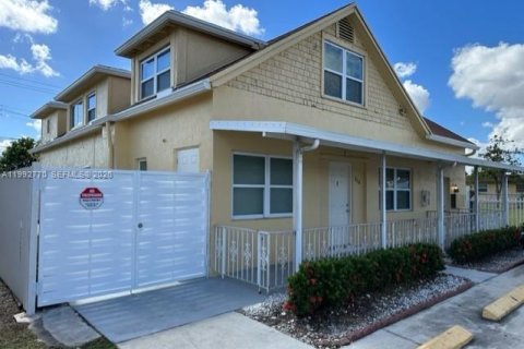 Дом в Хайалиа, Флорида 1 спальня № 2055449