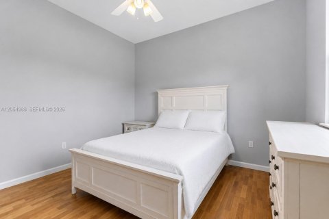 Купить виллу или дом в Дейви, Флорида 5 спален, 320.88м2, № 2245938 - фото 29