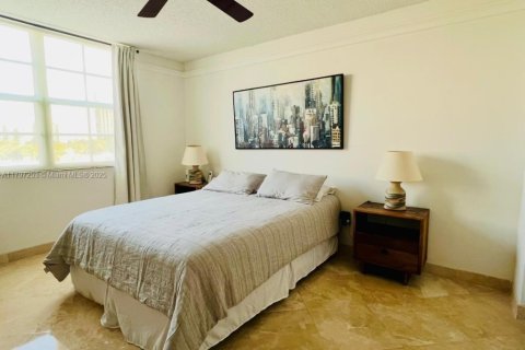 Condominio en alquiler en Aventura, Florida, 2 dormitorios, 109.62 m2 № 2013739 - foto 15