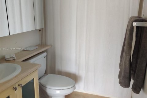 Condominio en alquiler en Aventura, Florida, 2 dormitorios, 109.62 m2 № 2013739 - foto 14