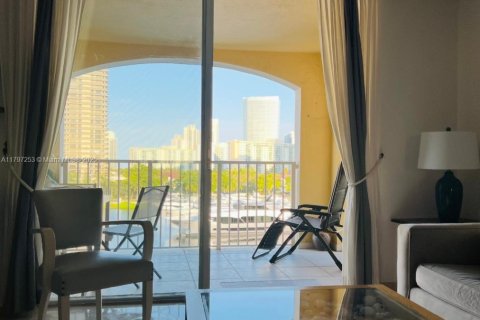 Condominio en alquiler en Aventura, Florida, 2 dormitorios, 109.62 m2 № 2013739 - foto 7