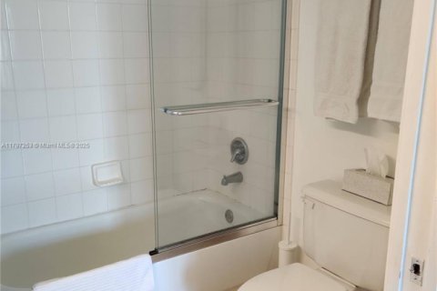 Condominio en alquiler en Aventura, Florida, 2 dormitorios, 109.62 m2 № 2013739 - foto 20