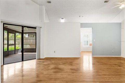 House in Lake Mary, Florida 3 bedrooms, 125.05 sq.m. № 1841784 - photo 7