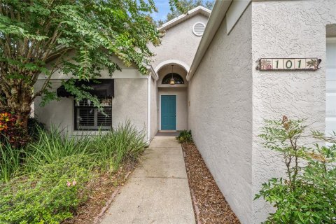 House in Lake Mary, Florida 3 bedrooms, 125.05 sq.m. № 1841784 - photo 3