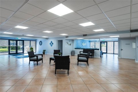 Copropriété à louer à Miami, Floride: 2 chambres, 86.68 m2 № 1947259 - photo 16
