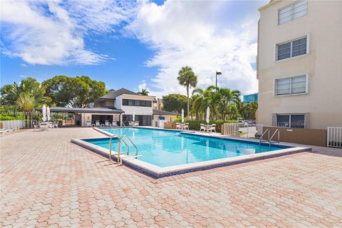 Copropriété à louer à Miami, Floride: 2 chambres, 86.68 m2 № 1947259 - photo 21