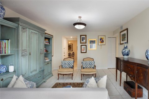 Copropriété à louer à Miami, Floride: 2 chambres, 86.68 m2 № 1947259 - photo 6