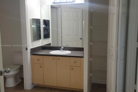 Copropriété à vendre à Miramar, Floride: 1 chambre, 78.97 m2 № 2047223 - photo 8