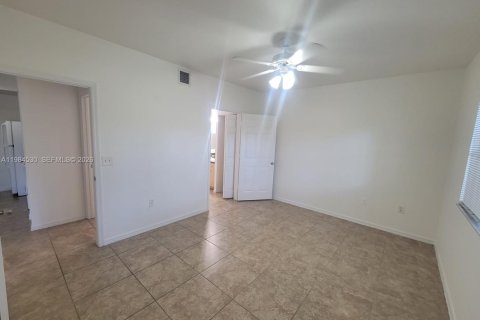 Copropriété à vendre à Miramar, Floride: 1 chambre, 78.97 m2 № 2047223 - photo 16