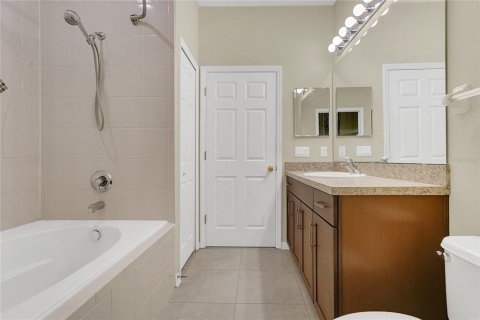 Adosado en alquiler en Groveland, Florida, 4 dormitorios, 158.49 m2 № 1866428 - foto 14