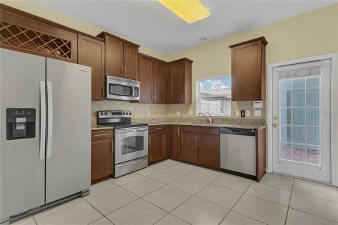 Adosado en alquiler en Groveland, Florida, 4 dormitorios, 158.49 m2 № 1866428 - foto 9