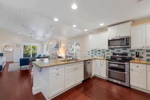 Villa ou maison à vendre à Anna Maria, Floride: 3 chambres, 134.43 m2 № 1879440 - photo 10