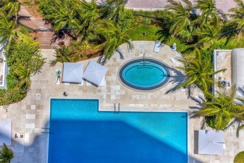 Copropriété à louer à Miami Beach, Floride: 2 chambres, 129.32 m2 № 2076446 - photo 2