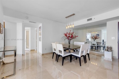 Copropriété à louer à Miami Beach, Floride: 2 chambres, 129.32 m2 № 2076446 - photo 15