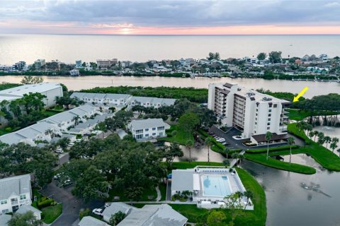 Condominio en venta en Largo, Florida, 2 dormitorios, 134.24 m2 № 1899962 - foto 2