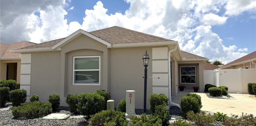 Villa ou maison à The Villages, Floride 3 chambres, 133.5 m2 № 2221321