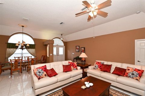 Villa ou maison à louer à Sarasota, Floride: 3 chambres, 176.98 m2 № 2143772 - photo 13