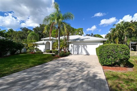 Villa ou maison à louer à Sarasota, Floride: 3 chambres, 176.98 m2 № 2143772 - photo 2