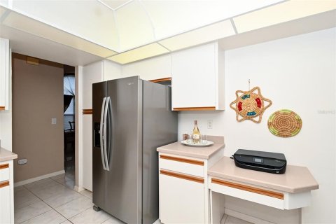 Villa ou maison à louer à Sarasota, Floride: 3 chambres, 176.98 m2 № 2143772 - photo 24