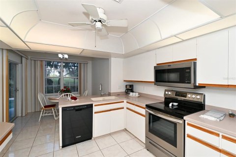 Villa ou maison à louer à Sarasota, Floride: 3 chambres, 176.98 m2 № 2143772 - photo 19