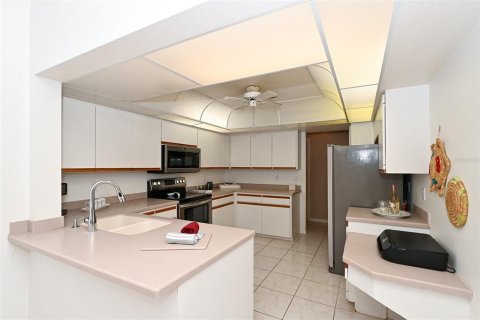 Villa ou maison à louer à Sarasota, Floride: 3 chambres, 176.98 m2 № 2143772 - photo 22