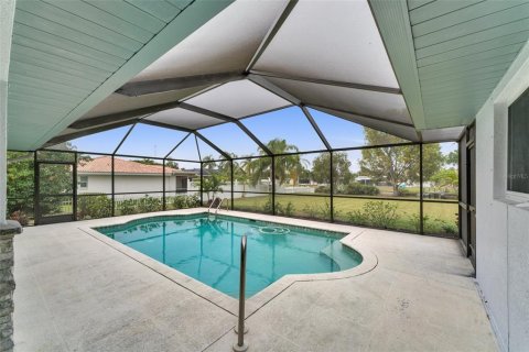 House in Fort Myers, Florida 3 bedrooms, 190.54 sq.m. № 1551369 - photo 27