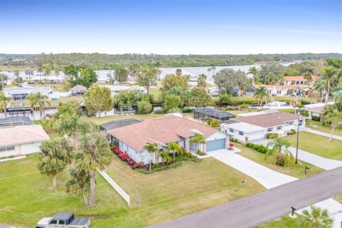 House in Fort Myers, Florida 3 bedrooms, 190.54 sq.m. № 1551369 - photo 28
