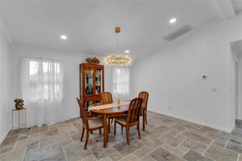House in Fort Myers, Florida 3 bedrooms, 190.54 sq.m. № 1551369 - photo 18