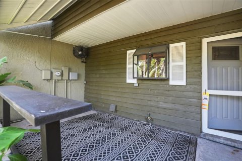 Villa ou maison à louer à Tampa, Floride: 3 chambres, 165.18 m2 № 2098361 - photo 4