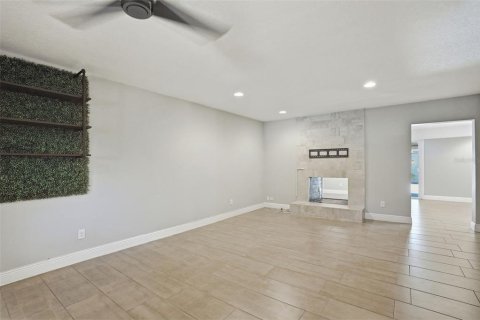 Villa ou maison à louer à Tampa, Floride: 3 chambres, 165.18 m2 № 2098361 - photo 7