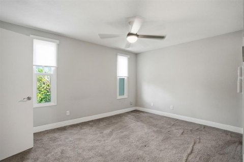 Villa ou maison à louer à Tampa, Floride: 3 chambres, 165.18 m2 № 2098361 - photo 28