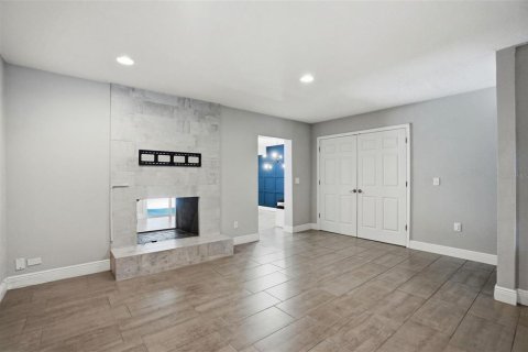 Villa ou maison à louer à Tampa, Floride: 3 chambres, 165.18 m2 № 2098361 - photo 9